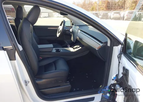 2023 Tesla Model Y Awd/Long Range Dual Motor All-Wheel Drive from USA, damaged, VIN 7SAYGAEE6PF637708